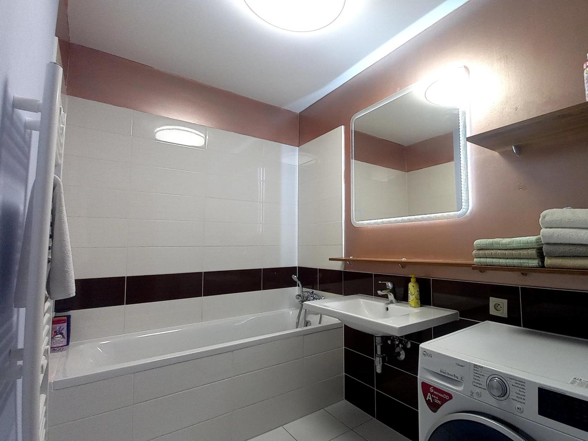 Panorama City - Spacious Apartment Near Eurovea Bratislava Esterno foto