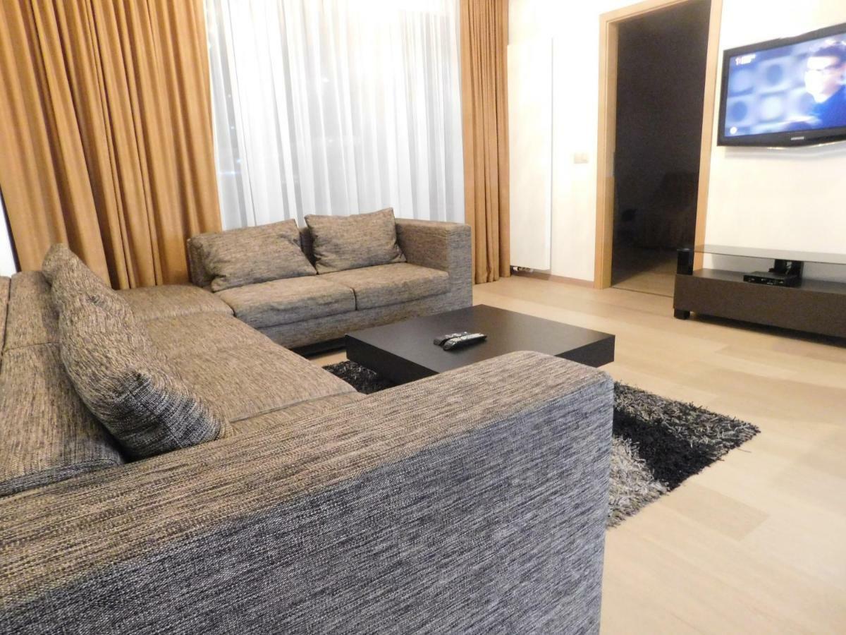 Panorama City - Spacious Apartment Near Eurovea Bratislava Esterno foto